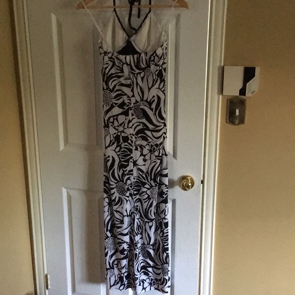 Long halter dress - Picture 3 of 3